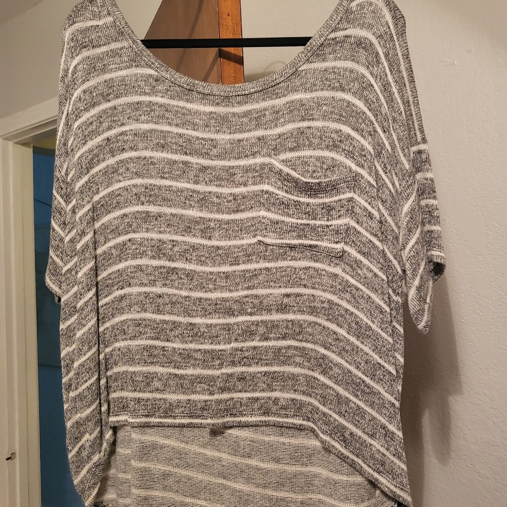 Soft relaxed fit light sweater